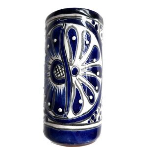 Mexican Pottery Vase Blue & White Hecho En Mexico 5 1/2" Tall Folk Floral Flower